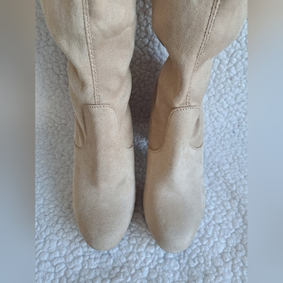 Womens Zigi Soho Suede Cream/ Beige Thigh High Boot - Picture 5 of 11